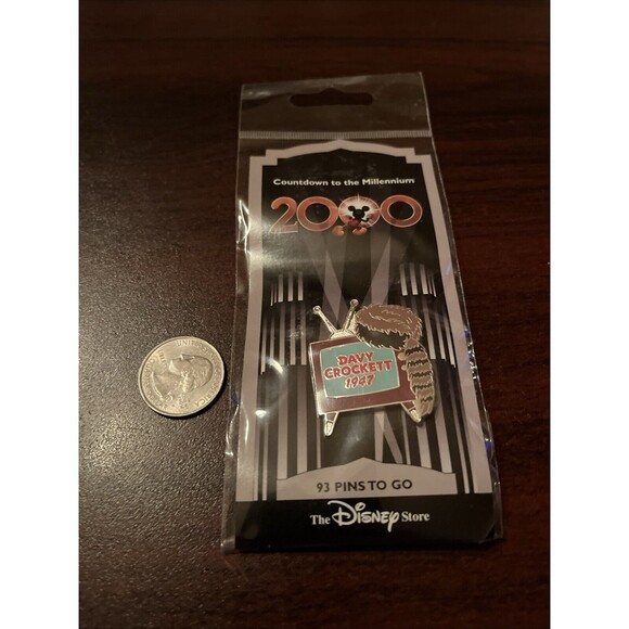 Disney Countdown To The Millennium Davy Crockett Error Pin 1947 #94 Pin - Picture 3 of 4